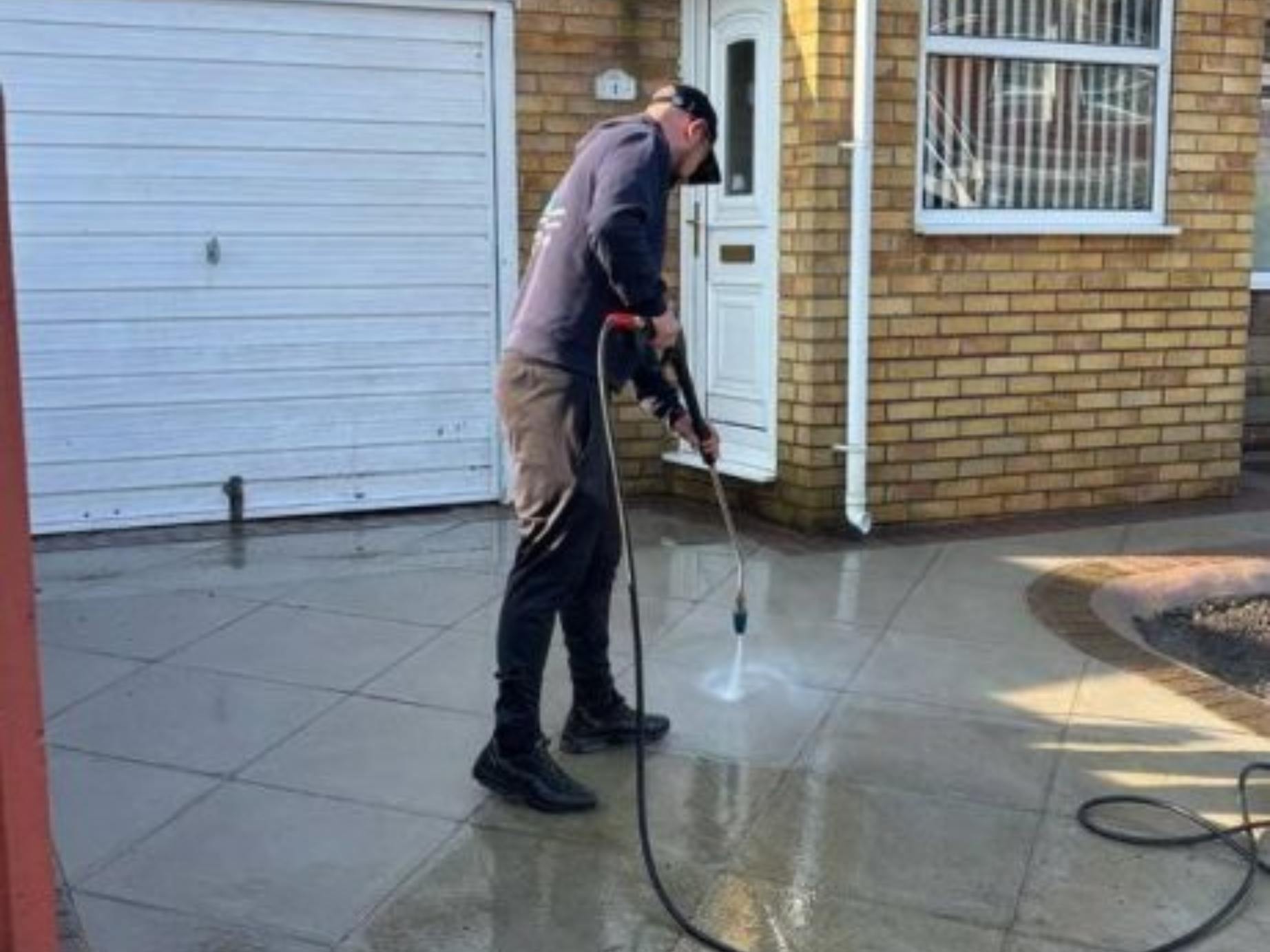 Expert Jet Washing for Homes & Businesses (7)